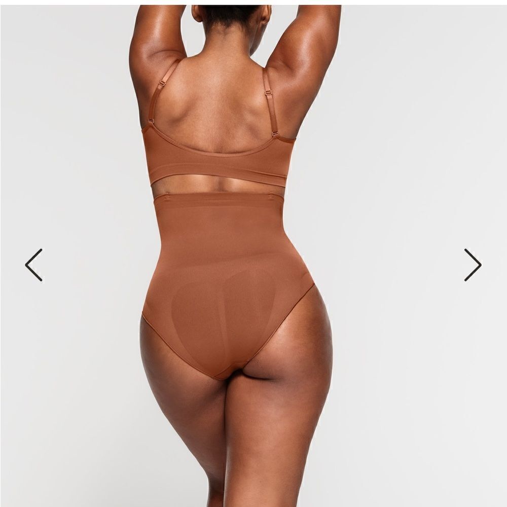 SKIMS NWT high-waisted brief core control in the color bronze size 4XL - Picture 3 of 6